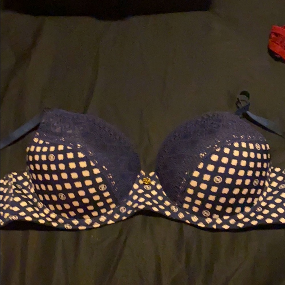 Cute bra